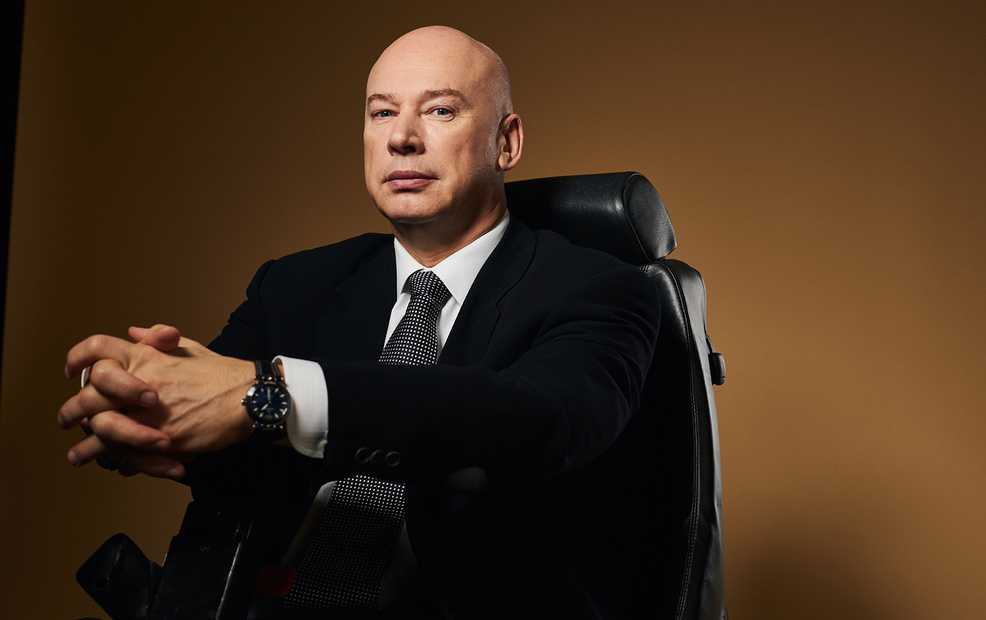 Олег Бойко – влиятельный предприниматель и миллиардер, после тяжелой травмы позвоночника перестал быть публичной фигурой Но смог создать новый бизнес и вернуться в список Forbes