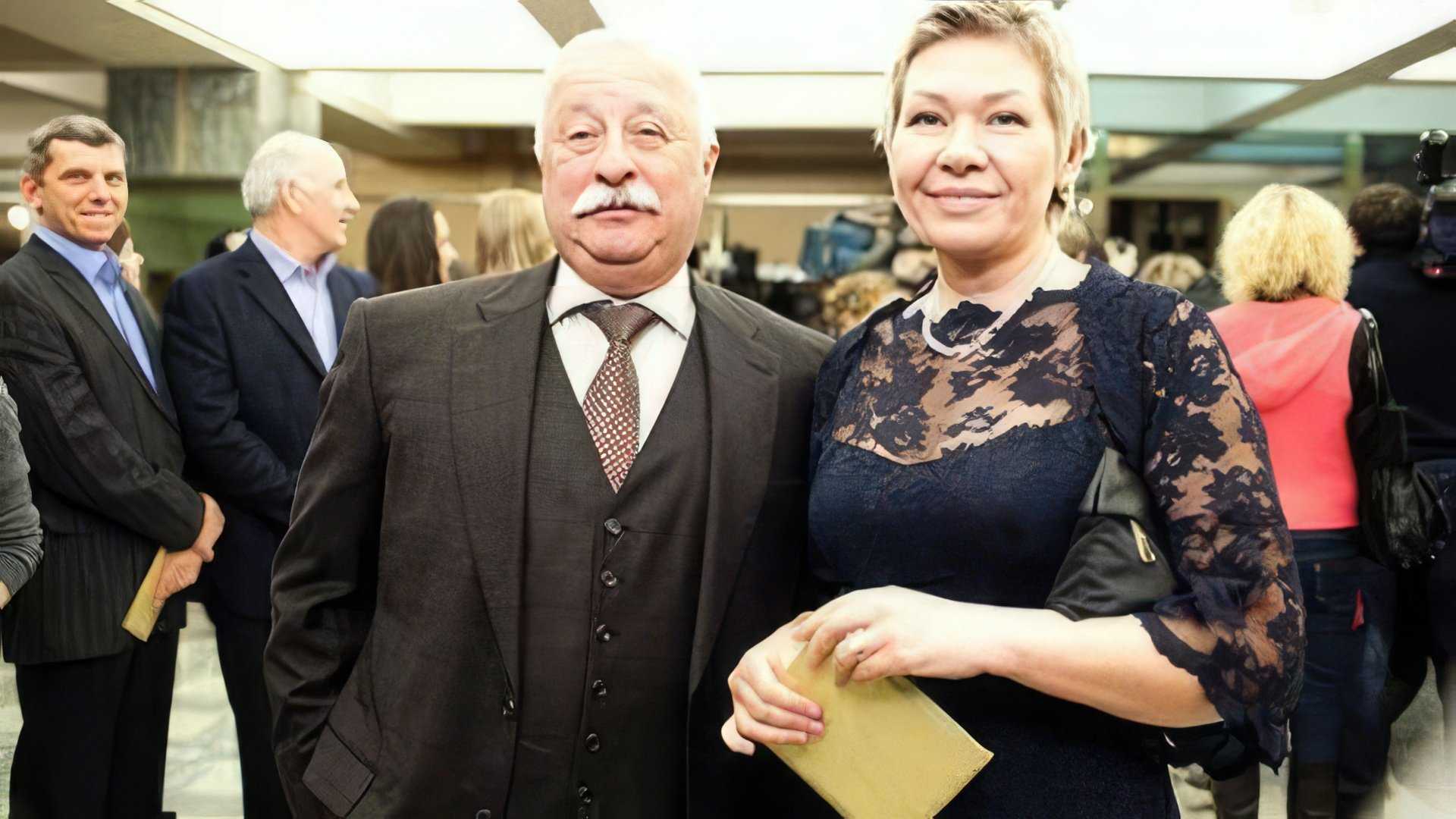 «жену, машину и пилотское сиденье не доверю никому»: леониду якубовичу - 75