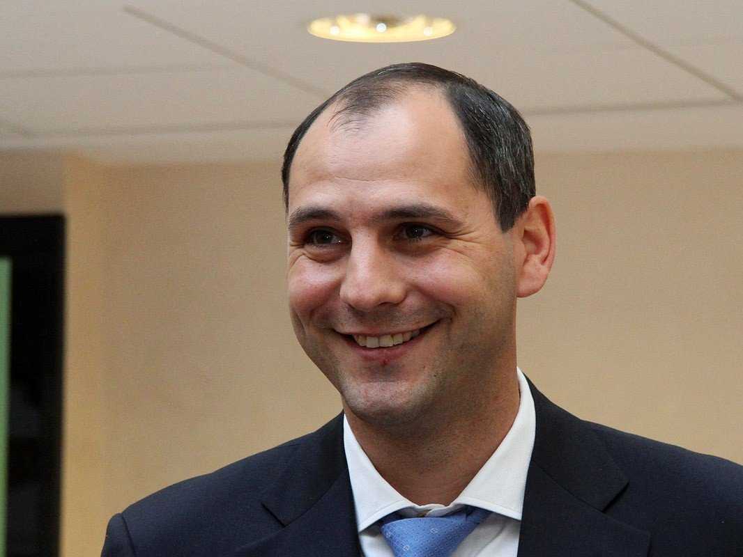 Денис паслер биография семья
