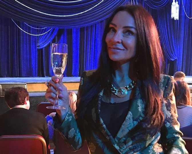 Алла манилова вступила в должность генерального директора русского музея