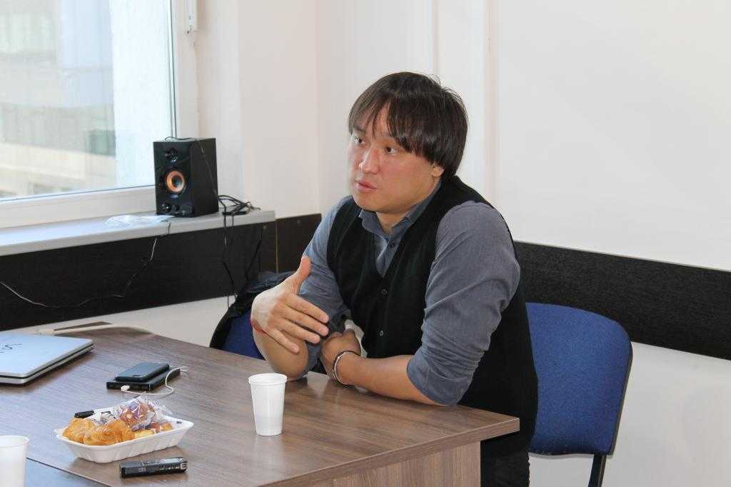 Жена и дети сангаджи тарбаева. личная жизнь и краткая биография / представители шоу-бизнеса